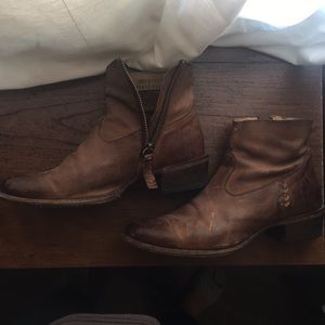 Frye Leather Ankle Boots Size 7.5